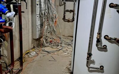 Kabelsalat oder Kunstwerk? 🤔